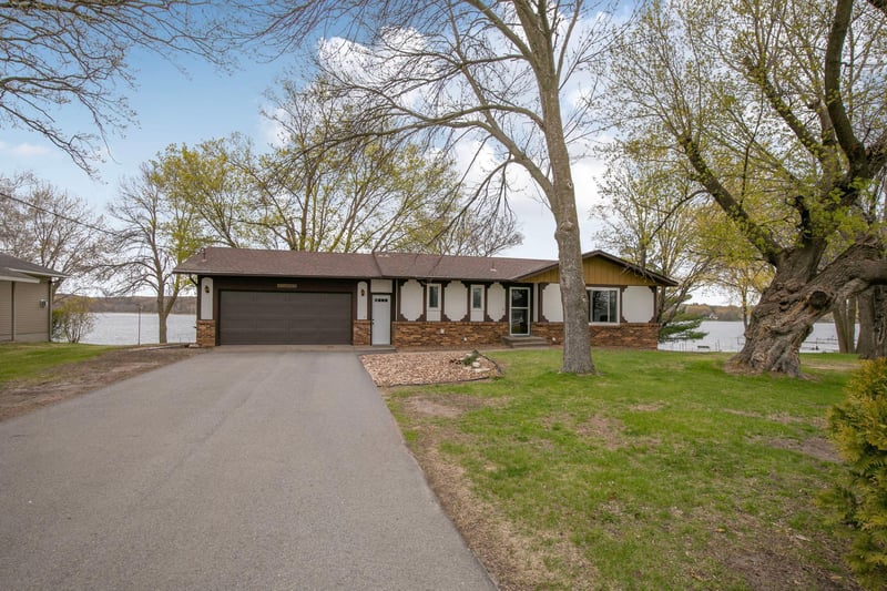 29291 Kraemer Lake Rd, Saint Joseph, MN 56374