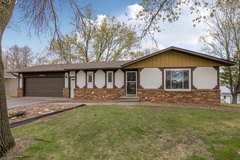 29291 Kraemer Lake Rd, Saint Joseph, MN 56374