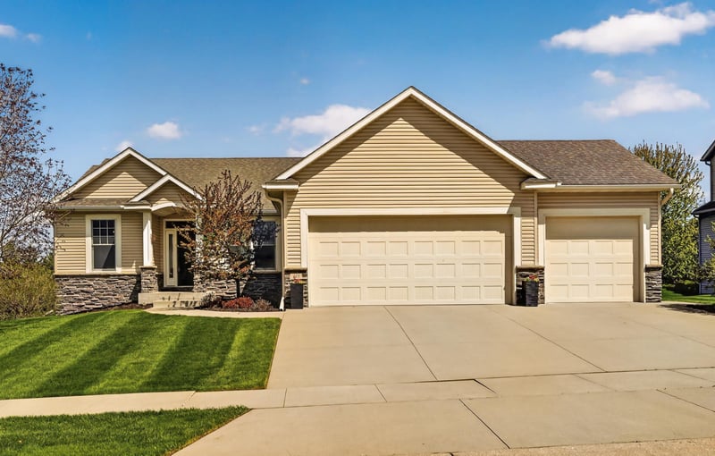 441 Wynnsong Dr Nw, Byron, MN 55920