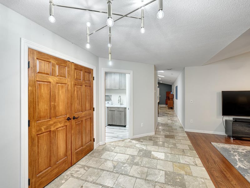 3906 Arthur St NE, Columbia Heights, MN 55421