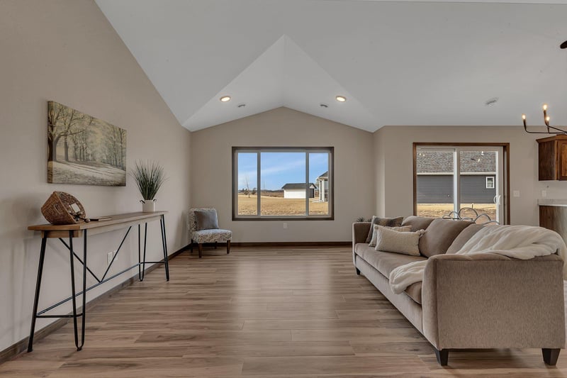 2000 Sandstone Loop N, Sartell, MN 56377