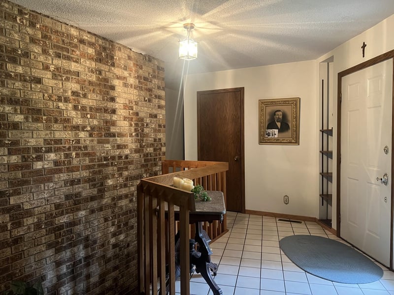 2114 Jannsen Ct, Menomonie, WI 54751