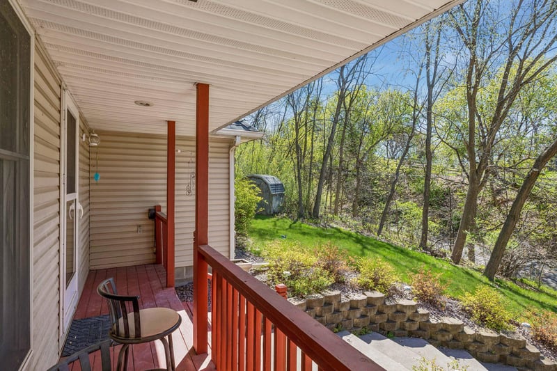 771 County Road B2 E, Little Canada, MN 55117
