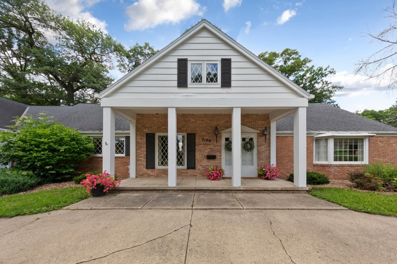 2100 Linn Dr, Owatonna, MN 55060