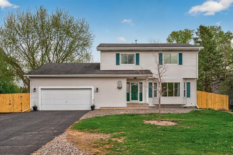 8741 Yalta St NE, Circle Pines, MN 55014