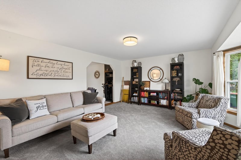 8741 Yalta St NE, Circle Pines, MN 55014