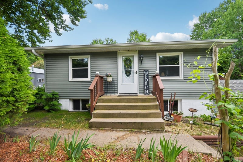 8726 240th Ave NE, Stacy, MN 55079