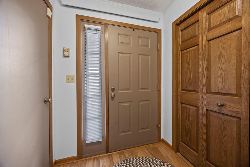 1221 Bradford St SE, Hutchinson, MN 55350