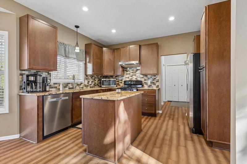 14978 Valley View Dr, Savage, MN 55378