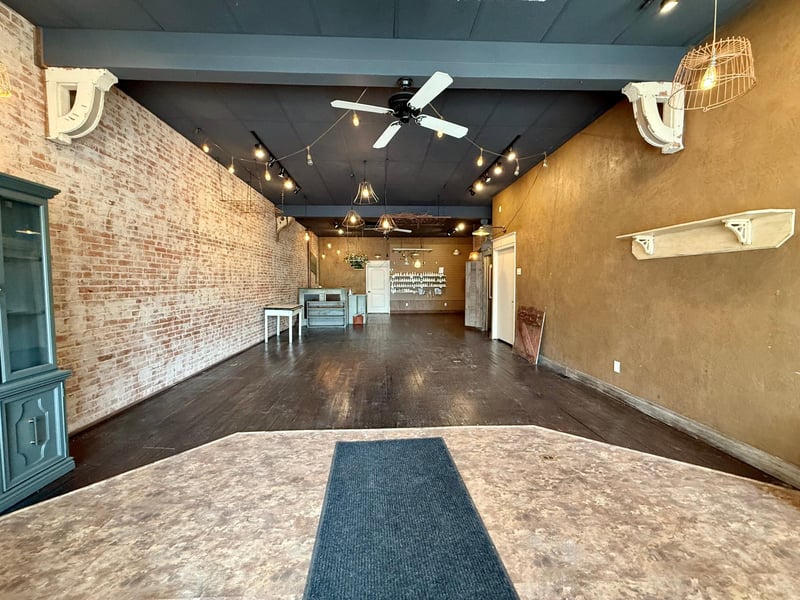 226 S Washington St, Redwood Falls, MN 56283