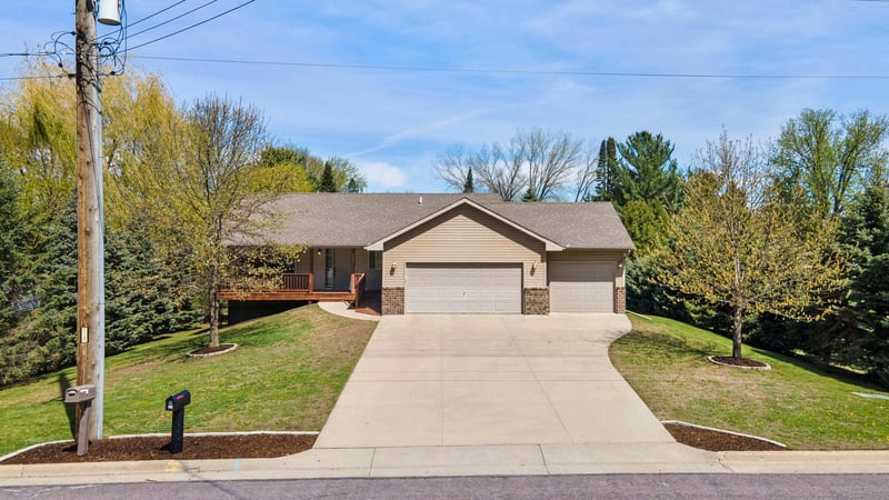 920 W State St, Belle Plaine, MN 56011