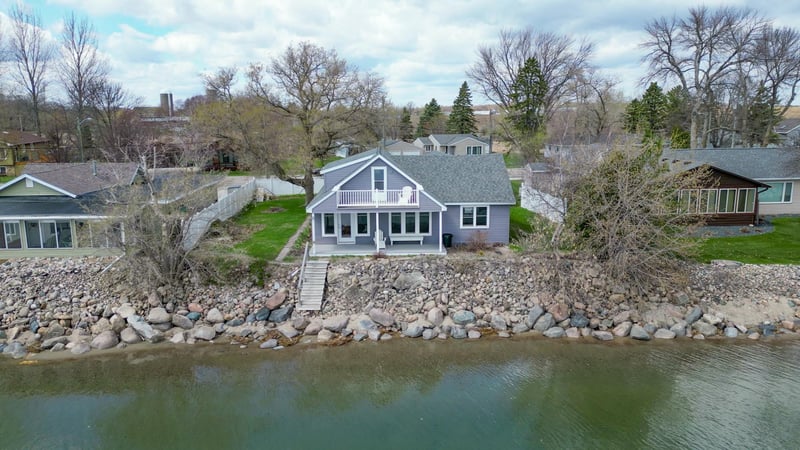 804 Lake Shore Dr, Battle Lake, MN 56515
