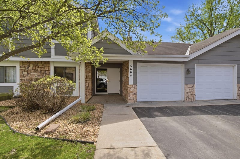 5664 Sanibel Dr #C, Minnetonka, MN 55343