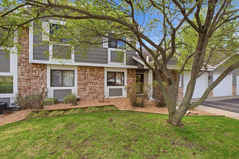 5664 Sanibel Dr #C, Minnetonka, MN 55343