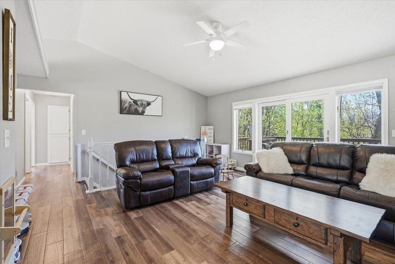 269 E Sunset Ln, Ellsworth, WI 54011