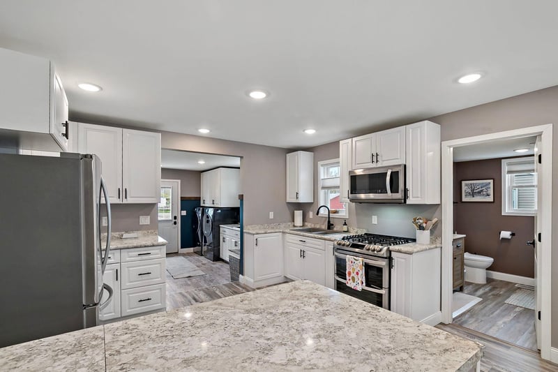 431 Main St S, Hector, MN 55342
