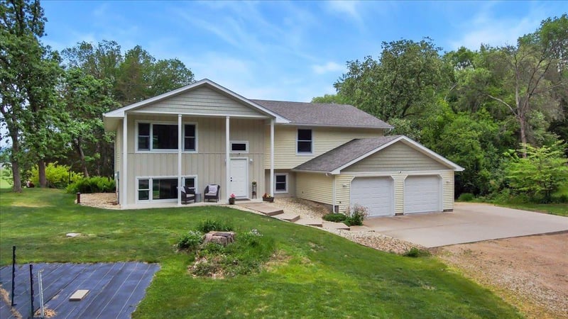 32824 361st Ave, Lake City, MN 55041