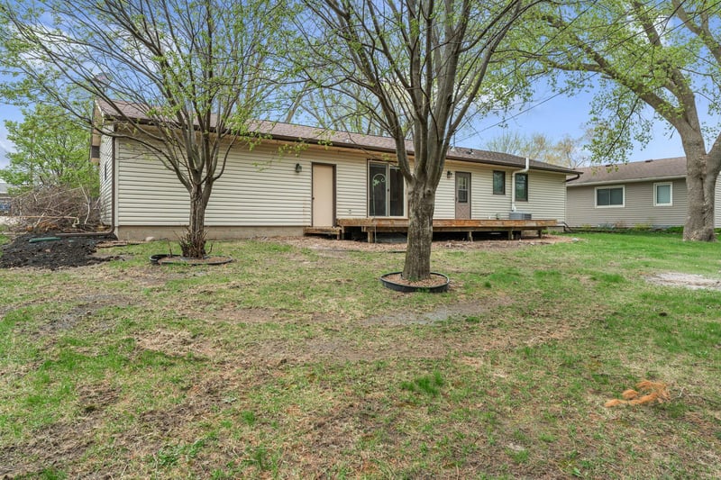 349 13th St SW, Owatonna, MN 55060