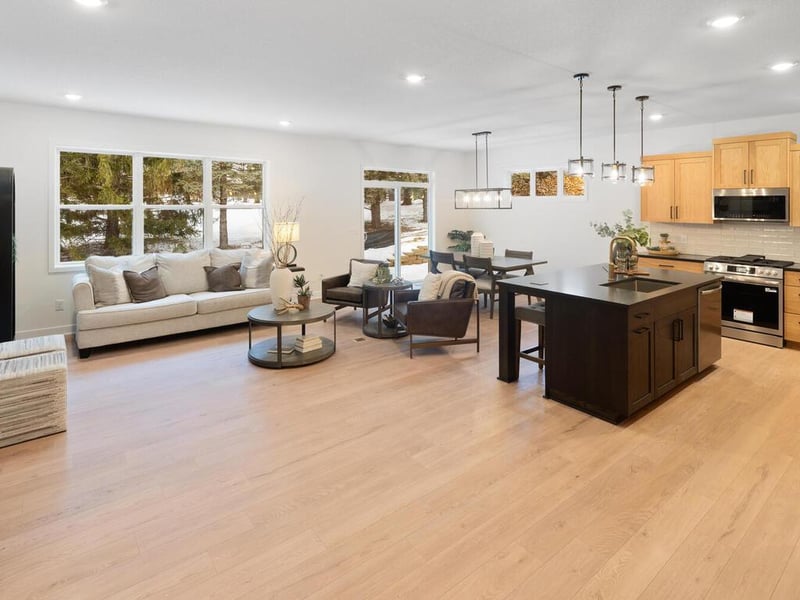 17838 Hamburg Ave, Lakeville, MN 55044