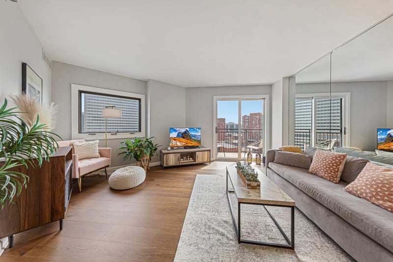 1225 Lasalle Ave #2101, Minneapolis, MN 55403