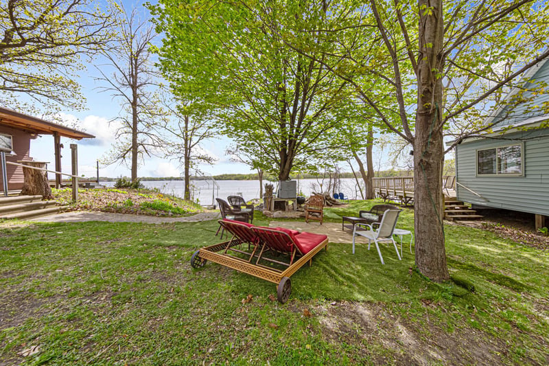 7008 Laura Ln, Saint Peter, MN 56082
