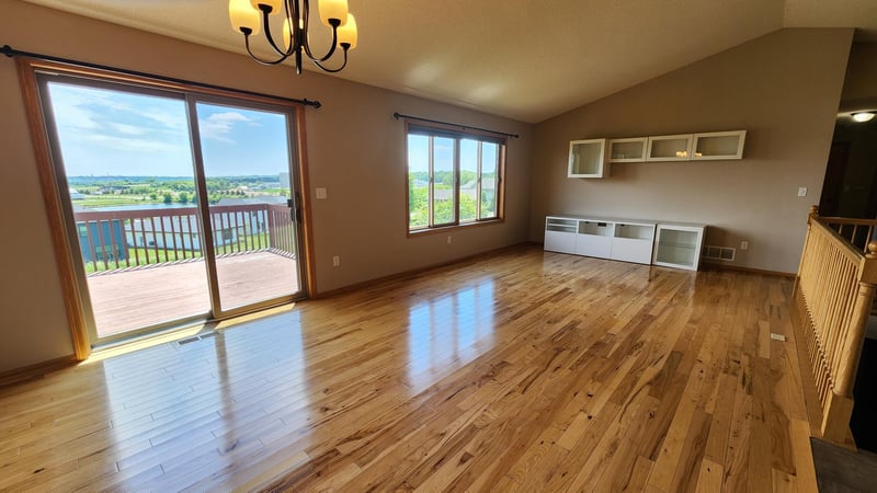 2136 Ashland Dr NW, Rochester, MN 55901