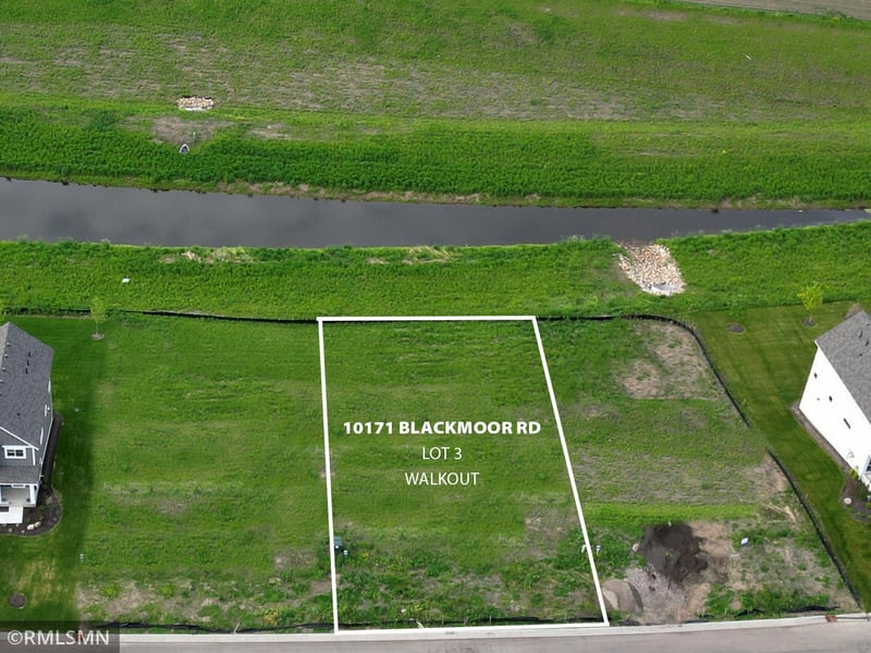 10171 Blackmoor Rd, Woodbury, MN 55129