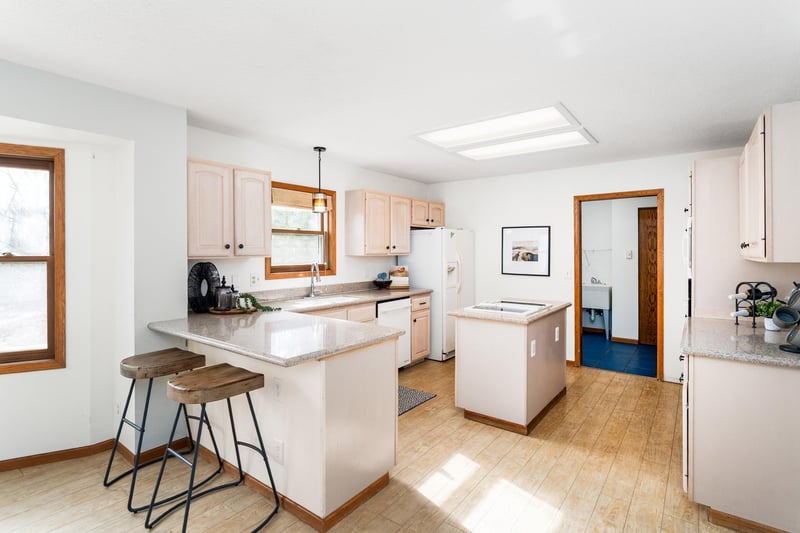 1504 Minneapolis Ave, Duluth, MN 55803
