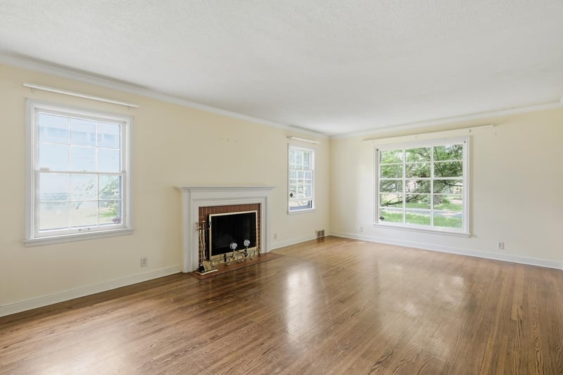 4308 Glencrest Rd, Golden Valley, MN 55416