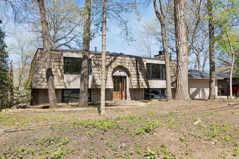 707 Hall Ave, White Bear Lake, MN 55110