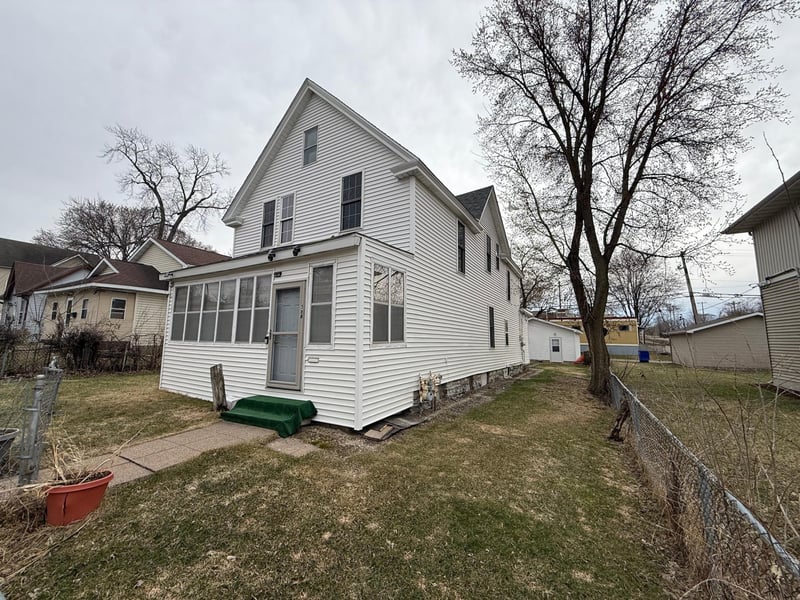 588 York Ave, Saint Paul, MN 55130