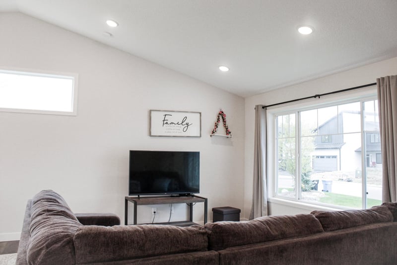 9989 14th Cir NE, Saint Michael, MN 55376