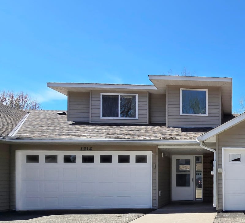 1214 Island Dr, Forest Lake, MN 55025