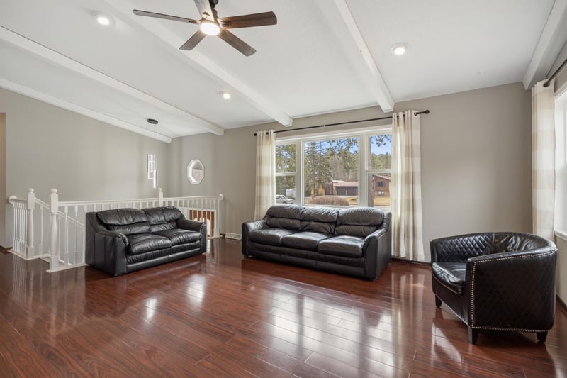 965 Evergreen Trl, Blaine, MN 55014