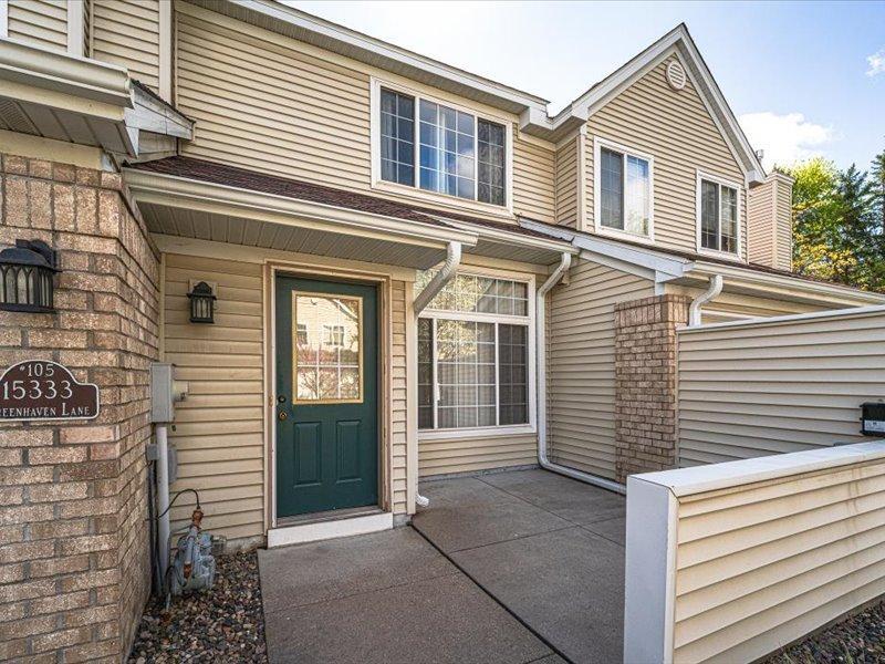 15333 Greenhaven Ln #105, Burnsville, MN 55306