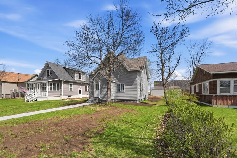 120 Prairie Ave S, Brooten, MN 56316