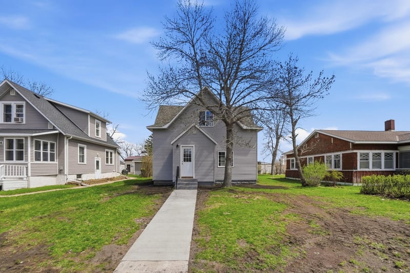 120 Prairie Ave S, Brooten, MN 56316