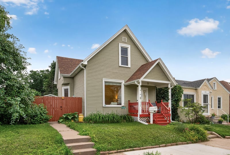 1008 Cook Ave E, Saint Paul, MN 55106