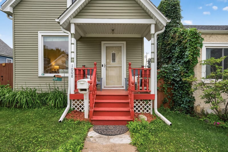 1008 Cook Ave E, Saint Paul, MN 55106
