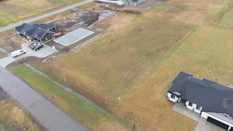207 69th Ave NW, Moorhead, MN 56560