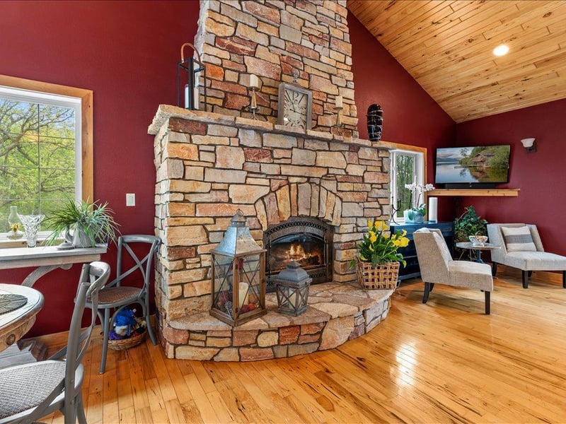 7414 Burr Ln, Brainerd, MN 56401