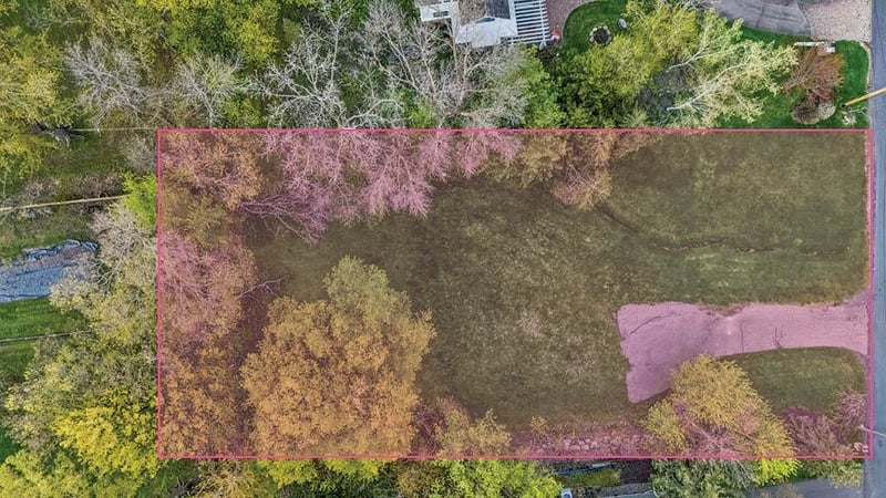 2308 Huntington Point Rd E, Wayzata, MN 55391