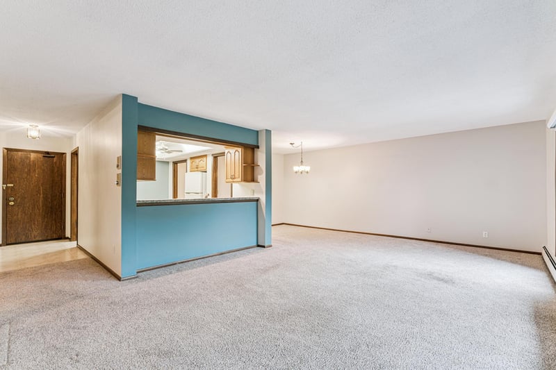 8441 Irwin Rd #110, Bloomington, MN 55437