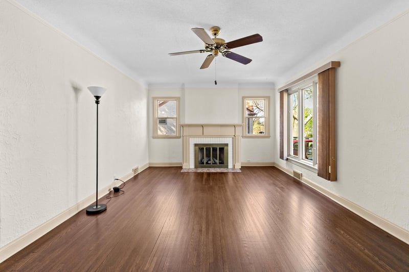 1765 Pascal St, Falcon Heights, MN 55113