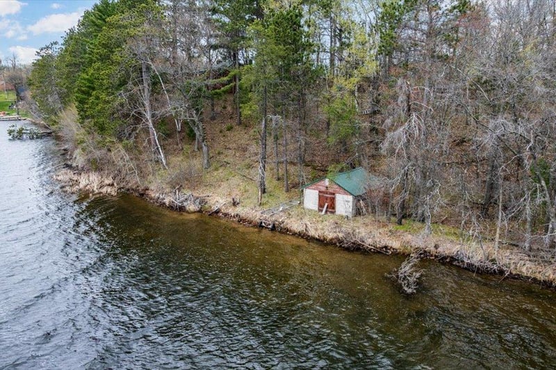 23899 N Platte Lake Rd, Hillman, MN 56338