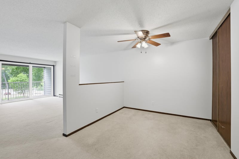 175 County Road B2 E #203, Little Canada, MN 55117