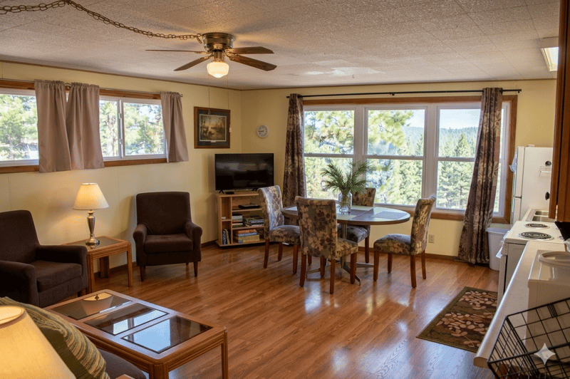 682 Shore Haven Ln #Cabin 4, Hackensack, MN 56452