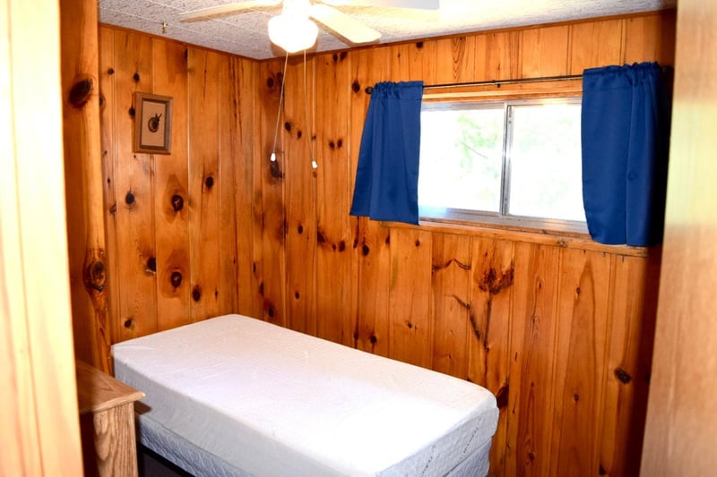 678 Shore Haven Ln #Cabin 5, Hackensack, MN 56452