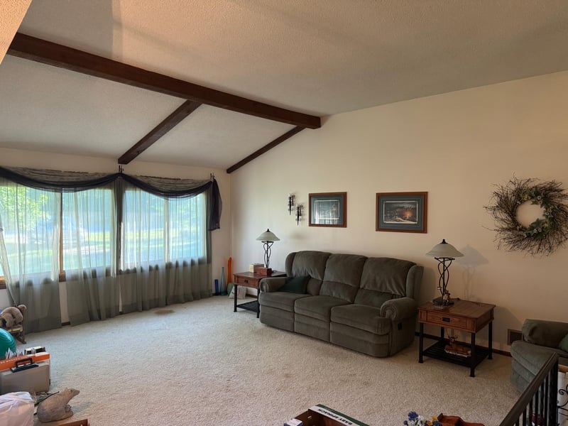 2400 208th Ln NW, Oak Grove, MN 55011