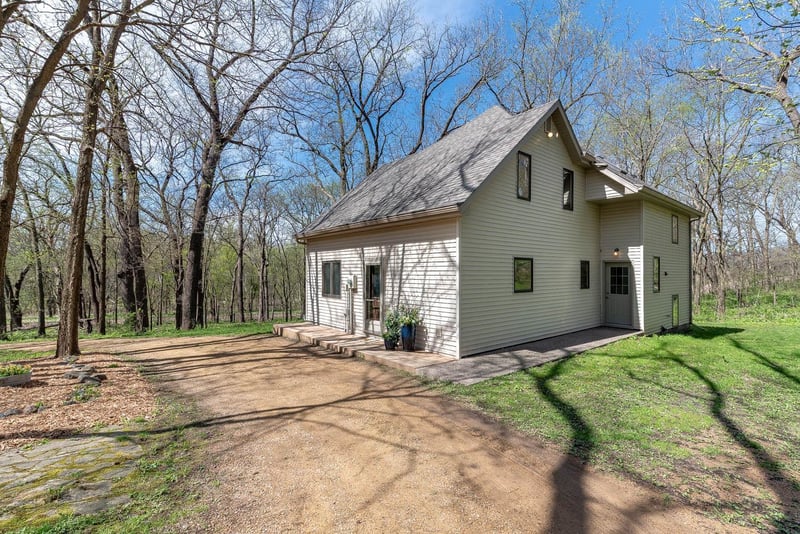 42635 Judson Bottom Rd, North Mankato, MN 56003